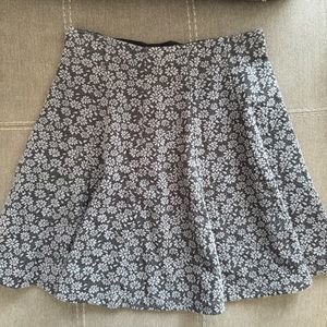 Ditzy floral miniskirt Hollister size XS